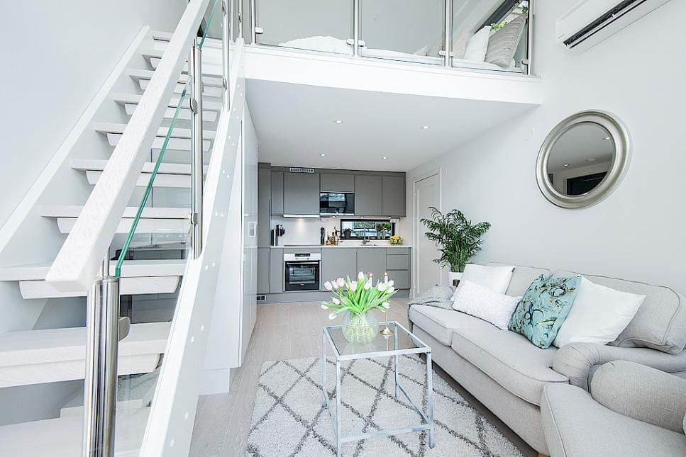 Thiết kế phòng khách 16m2 tone màu sáng