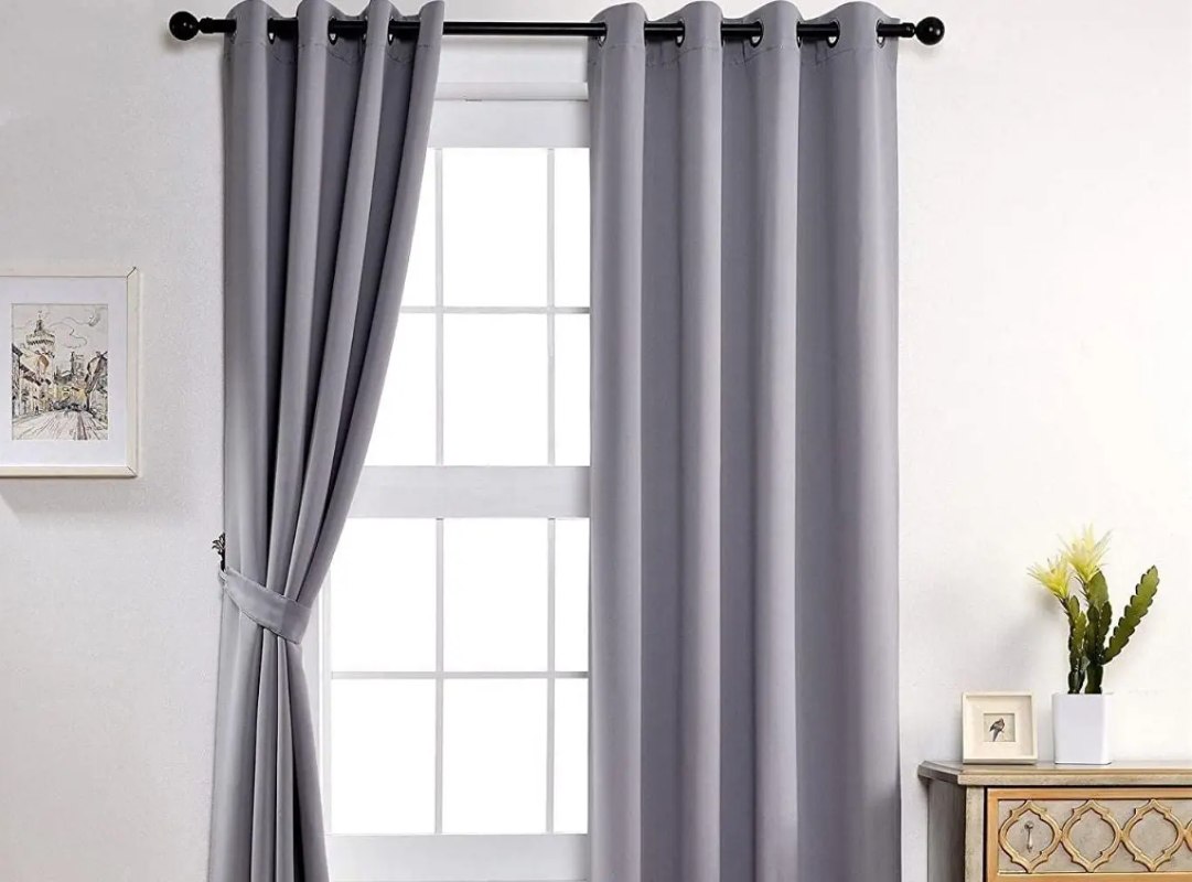 Top 25 Mẫu phòng ngủ có rèm cửa sổ đẹp, tinh tế và hiện đại