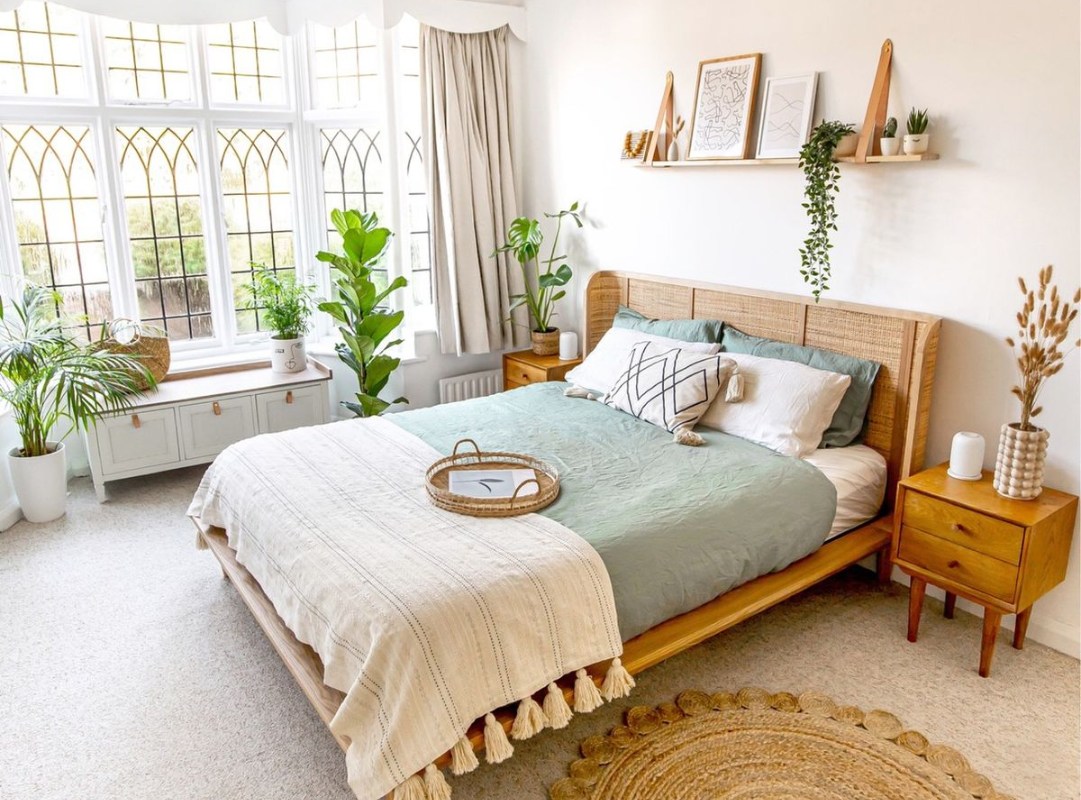 Ý tưởng thiết kế phòng ngủ màu xanh ngọc sang trọng, thư giãn