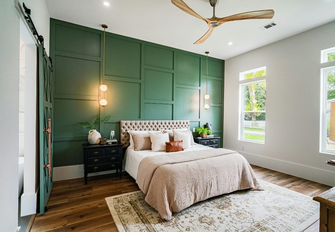 Ý tưởng thiết kế phòng ngủ màu xanh ngọc sang trọng, thư giãn