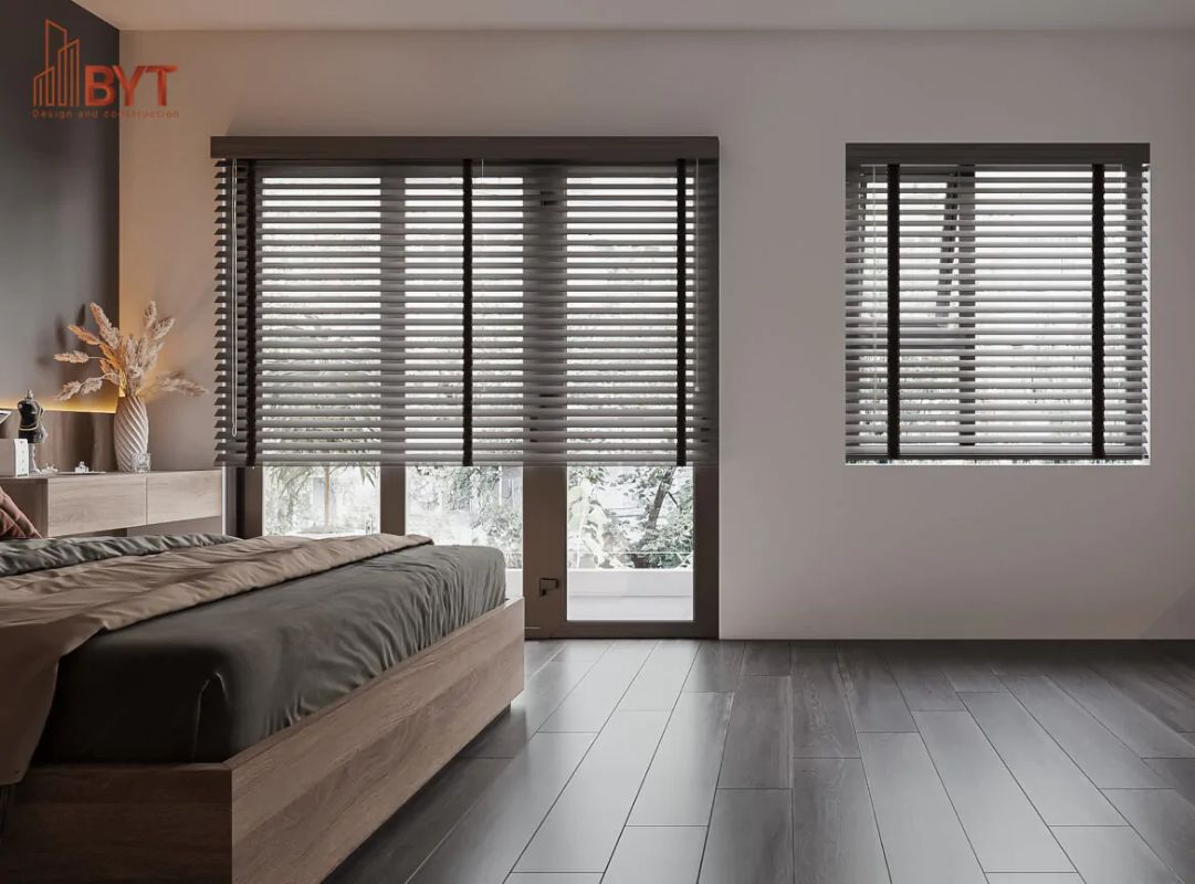 Kết hợp ánh sáng tự nhiên giúp không gian trở nên rộng và ấm hơn.