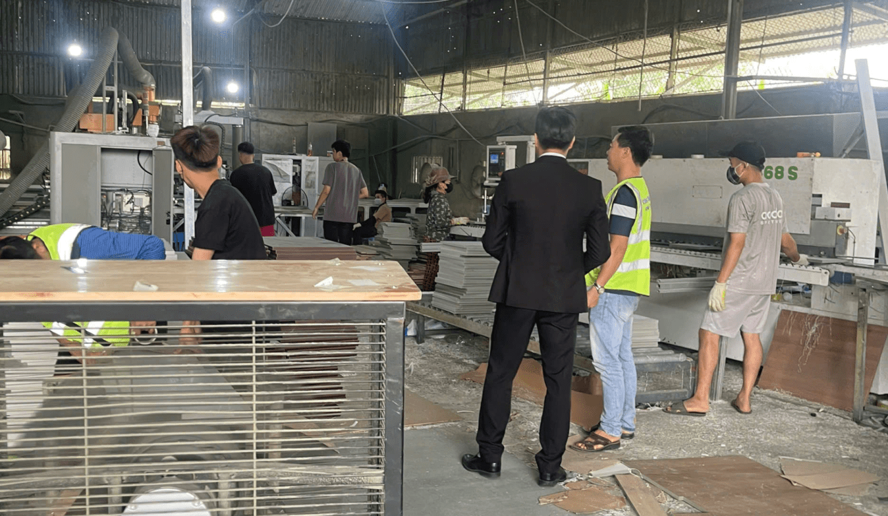 XƯỞNG SẢN XUẤT TRỰC TIẾP GIÚP KIỂM SOÁT CHI PHÍ